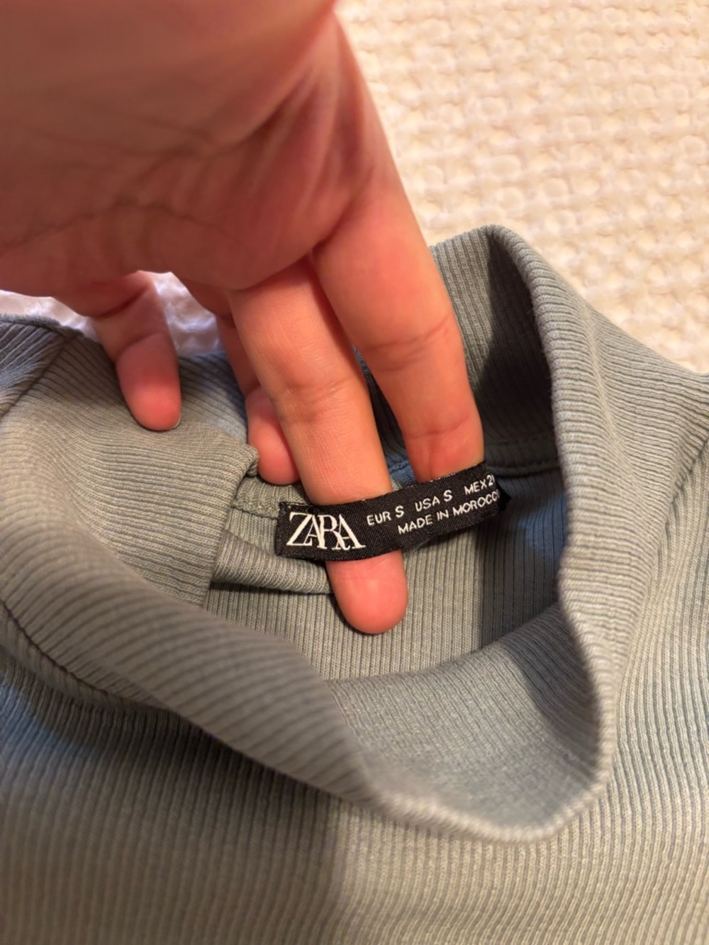 Zara Mock Neck Ribbed Tee - Picture 2 of 2